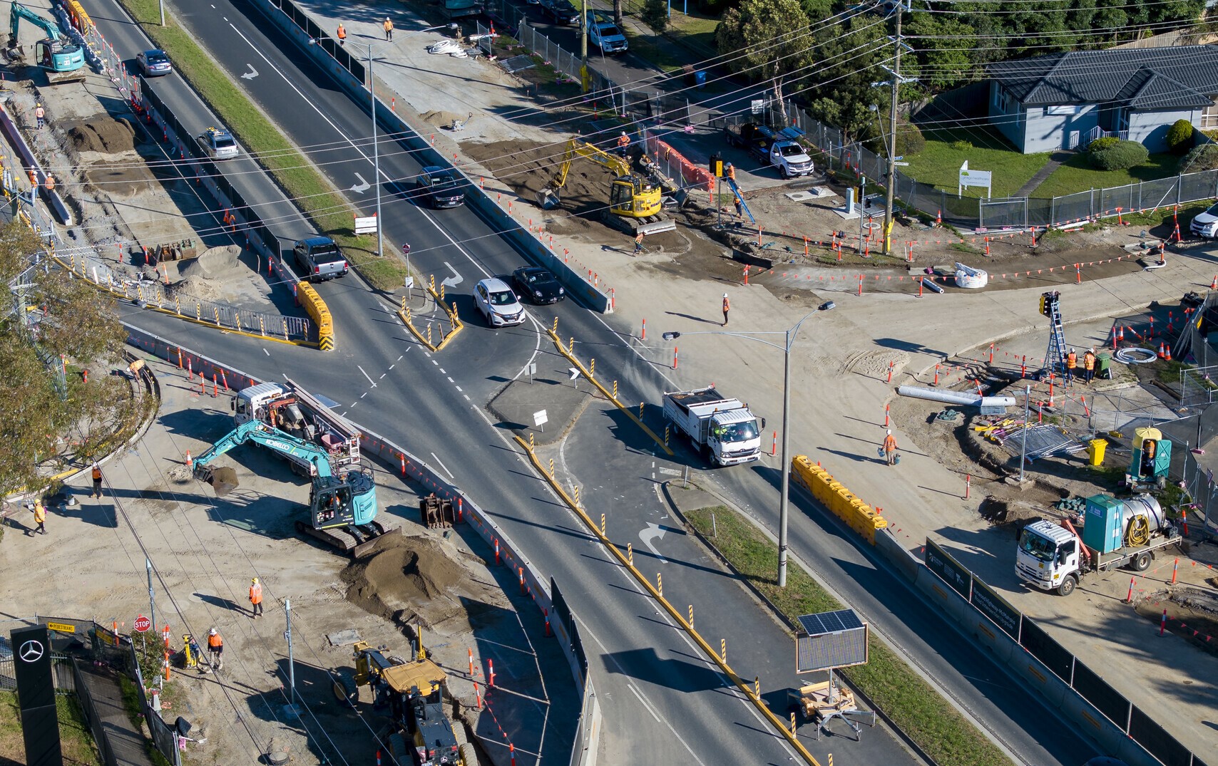 Burwood Hwy McMahons Rd Intersection